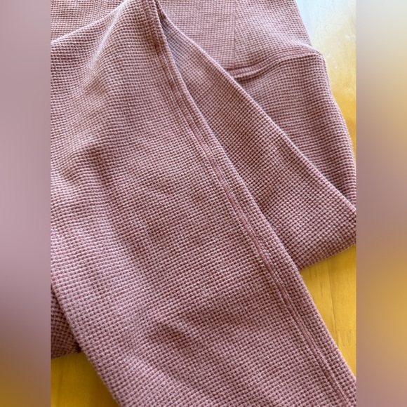 Vuori waffle knit leggings. Size small. Terra Cotta. - Picture 5 of 5